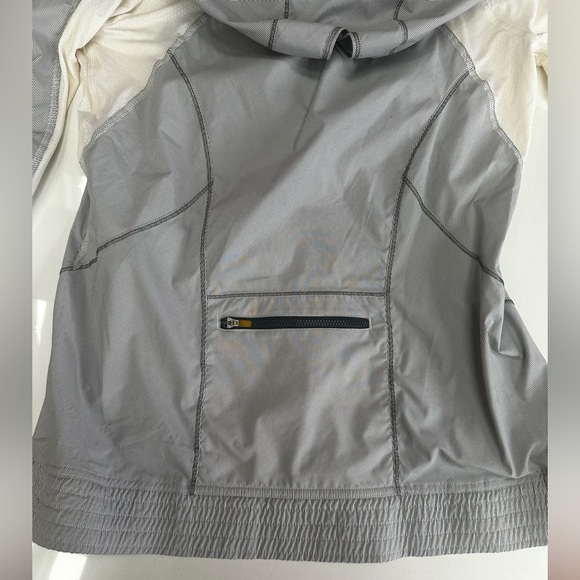 Lululemon Half Zip lightweight Jacket size 6 - Picture 4 of 7